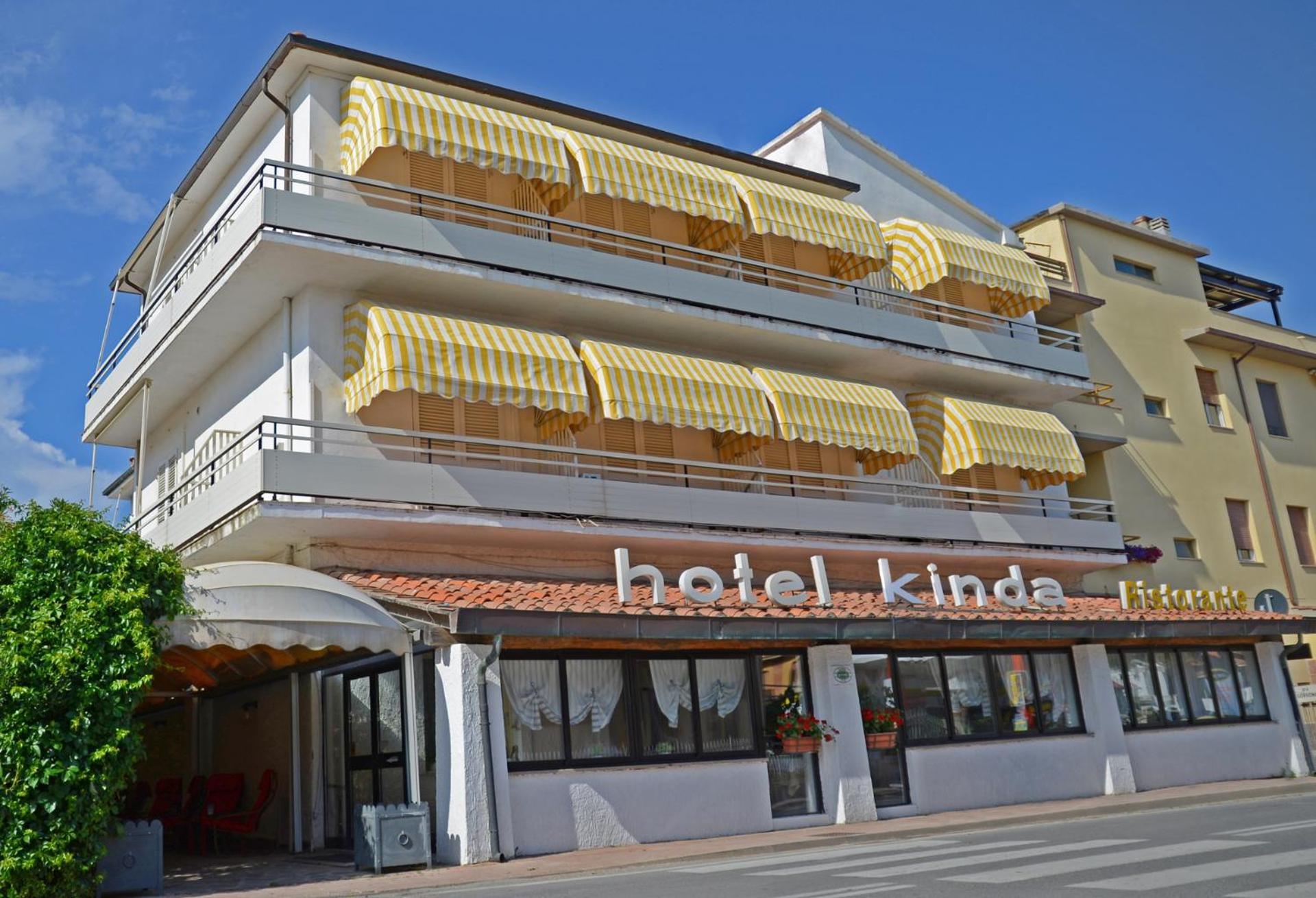 Hotel Kinda กาส์ตีจลิโอเน เดลลา เปสกายา ภายนอก รูปภาพ